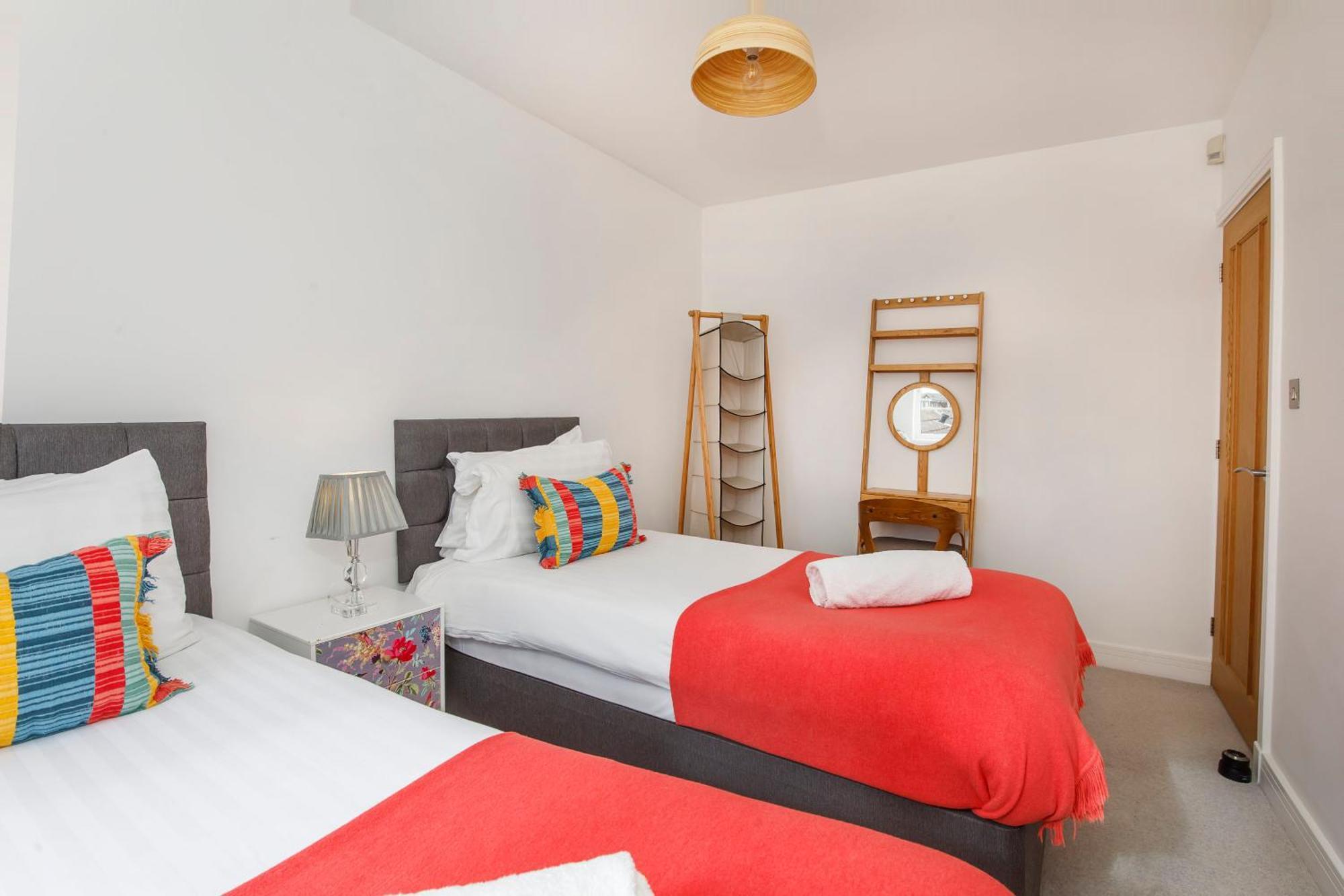 White House Apartments-Free Parking 1 Car Per Apartment York Exterior foto