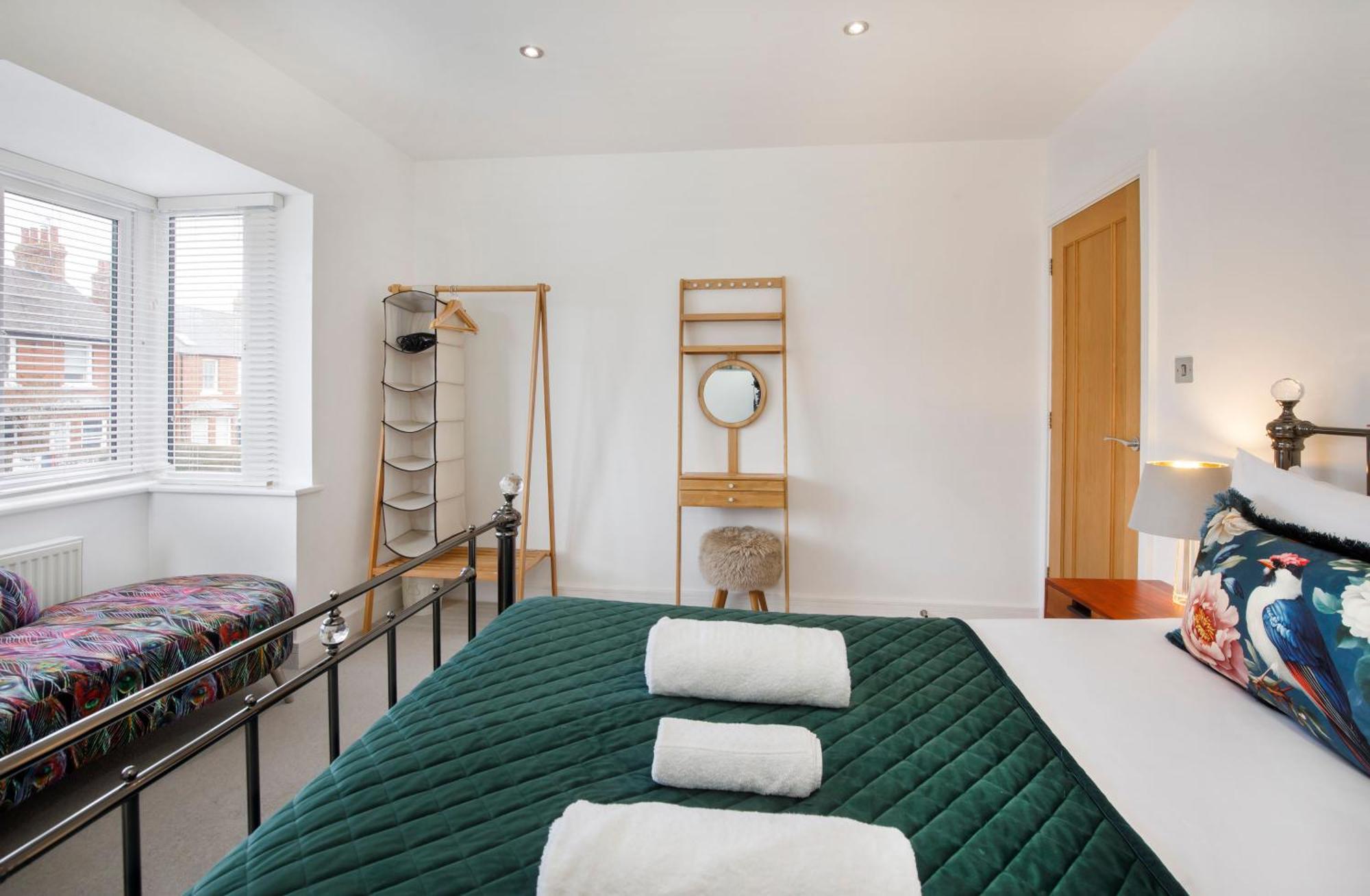 White House Apartments-Free Parking 1 Car Per Apartment York Exterior foto